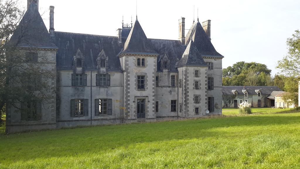 Chateau Pont Jarno B&B Champdeniers ภายนอก รูปภาพ